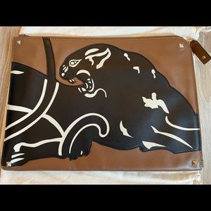 Leather Valentino clutch